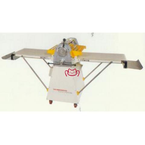 香港LEEGO  DS-600、DS-500落地式起酥機、面皮開酥機商用酥皮機