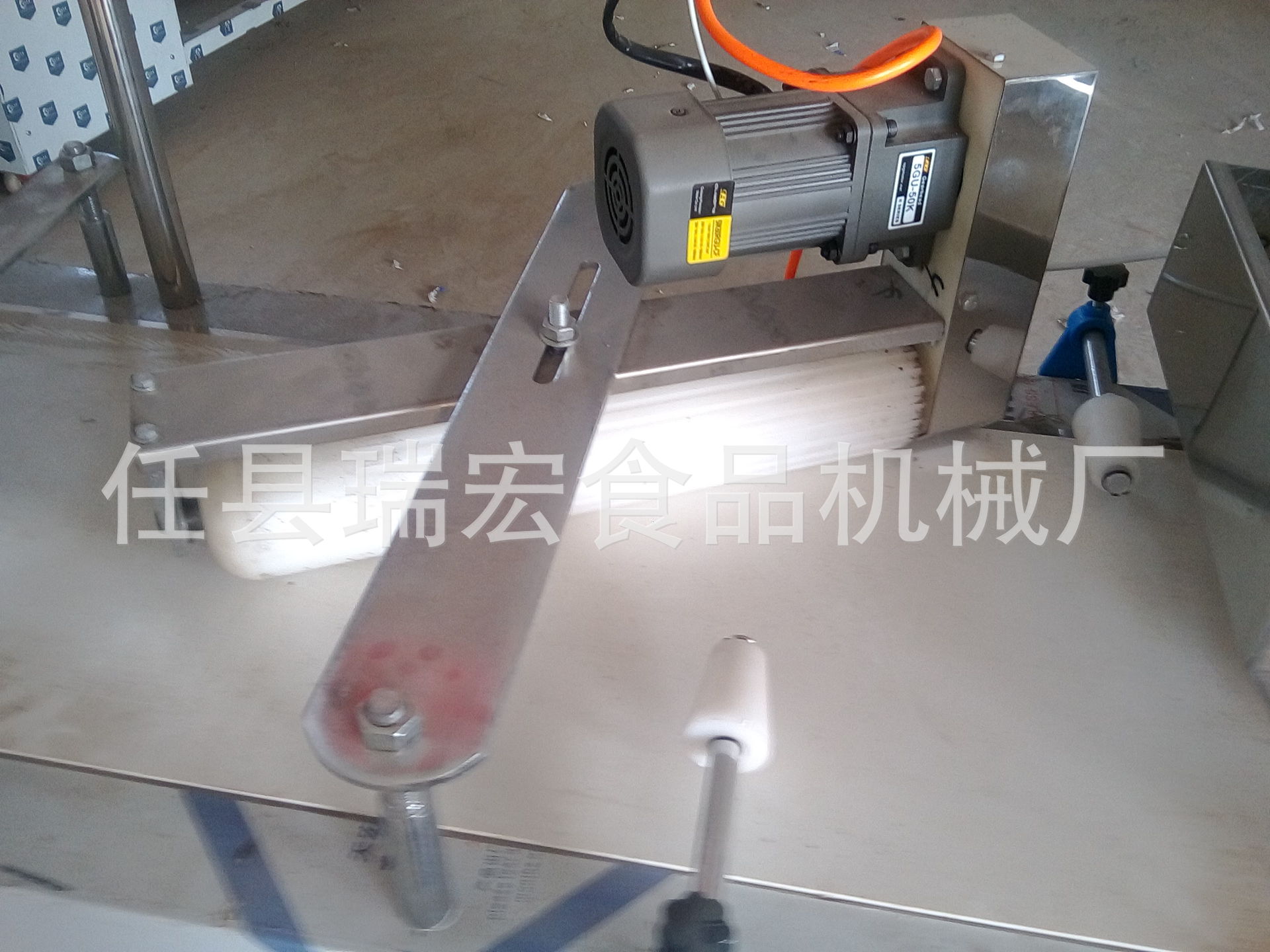 全自動油卷機數控自動方饅頭機 商用刀切花卷機.數控刀切饅頭機
