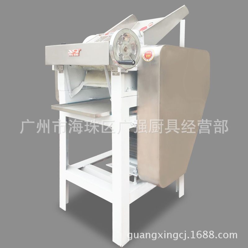 正品 永強(qiáng)YQ-110型 商用高速壓面機(jī) 電動軋面機(jī) 揉面機(jī)