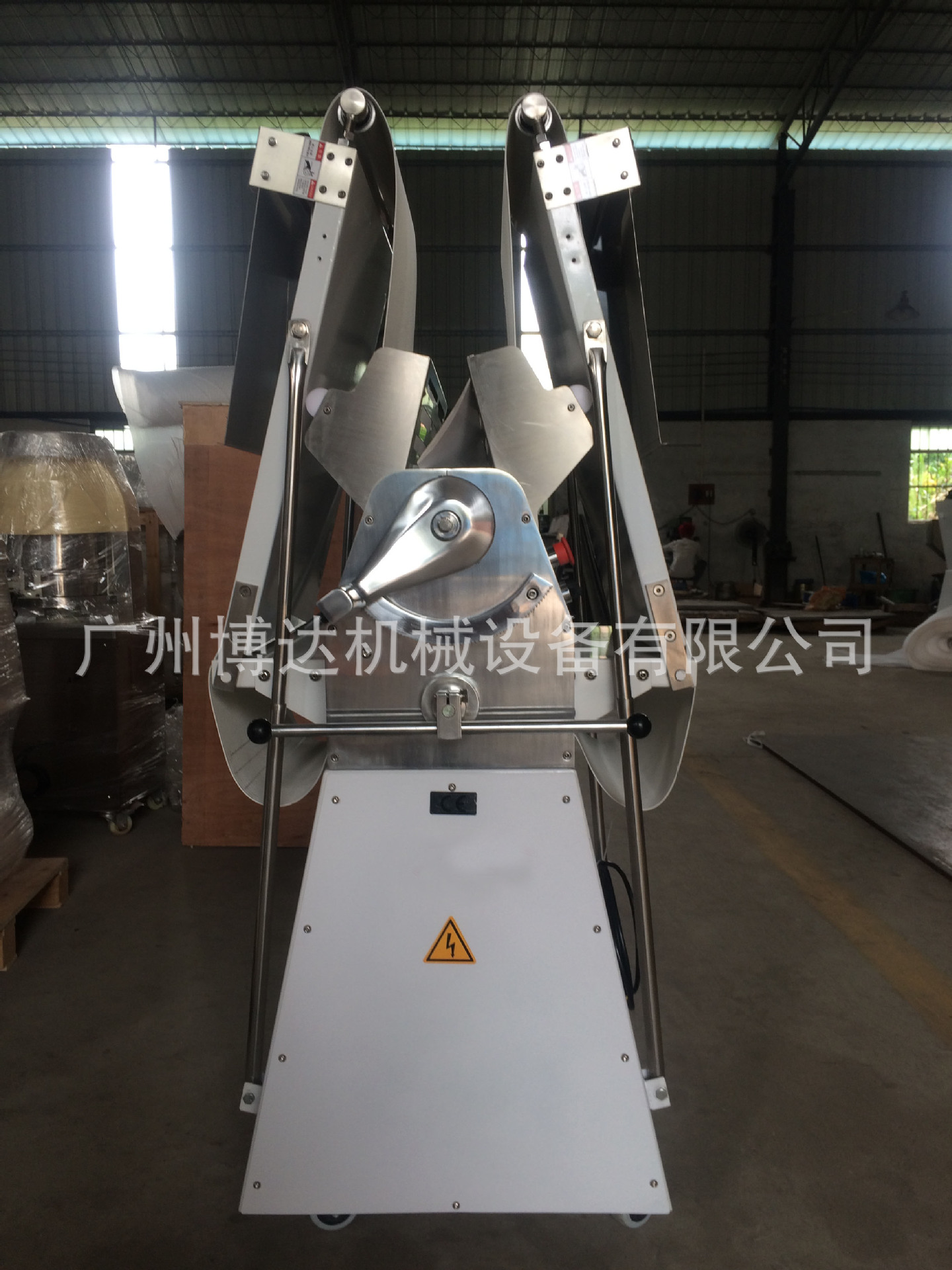 博達(dá)起酥機(jī)BDQ-520C 面包起酥機(jī)面團(tuán)起酥機(jī) 落地式商用起酥機(jī)