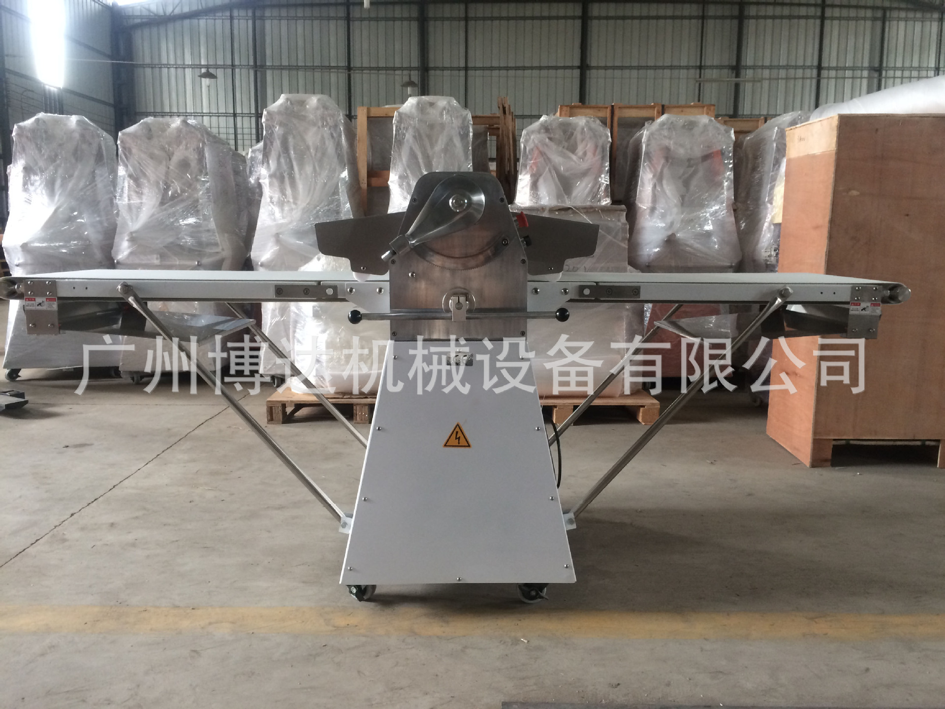 博達(dá)起酥機(jī)BDQ-520C 面包起酥機(jī)面團(tuán)起酥機(jī) 落地式商用起酥機(jī)