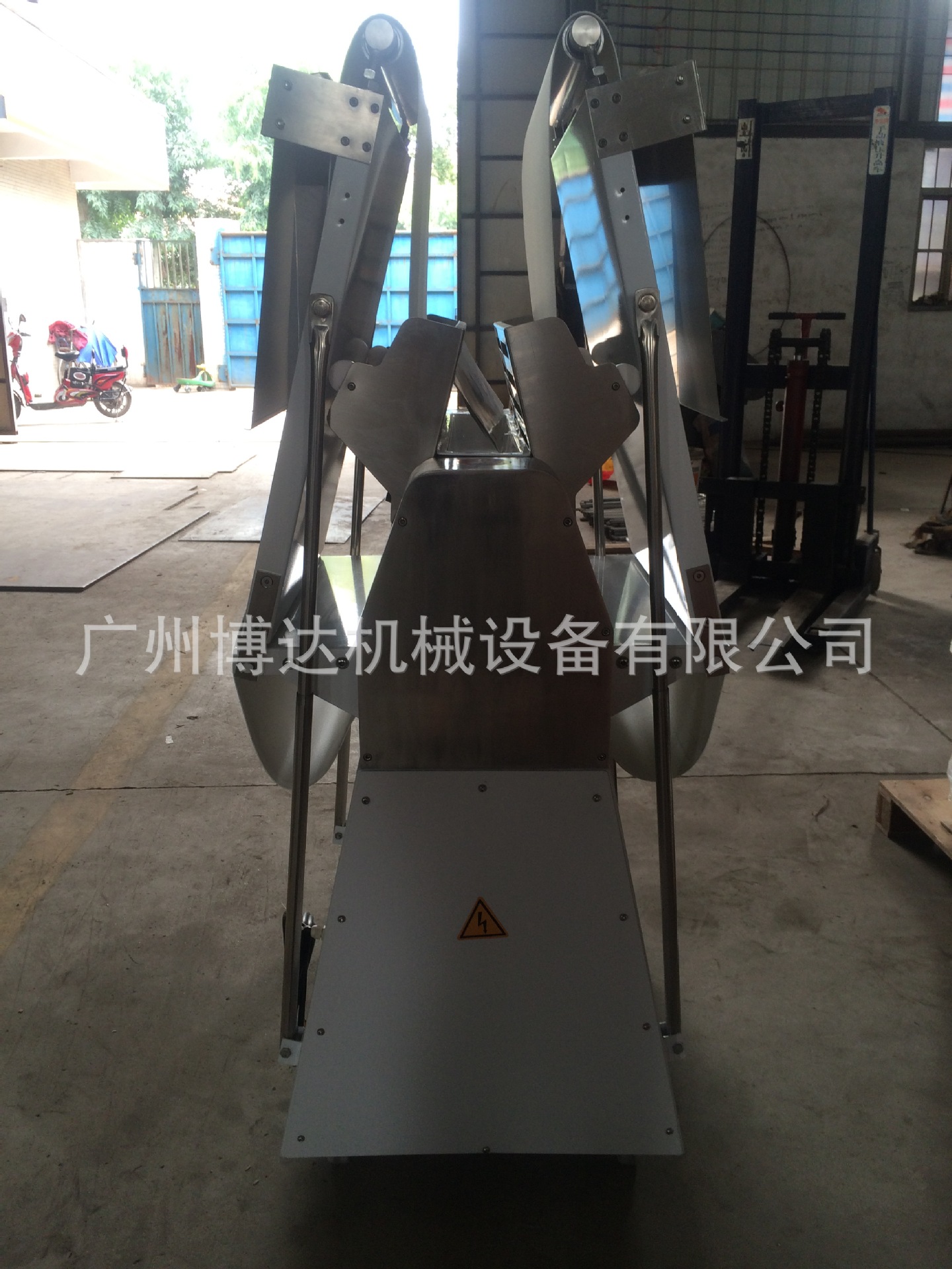 博達(dá)起酥機(jī)BDQ-520C 面包起酥機(jī)面團(tuán)起酥機(jī) 落地式商用起酥機(jī)