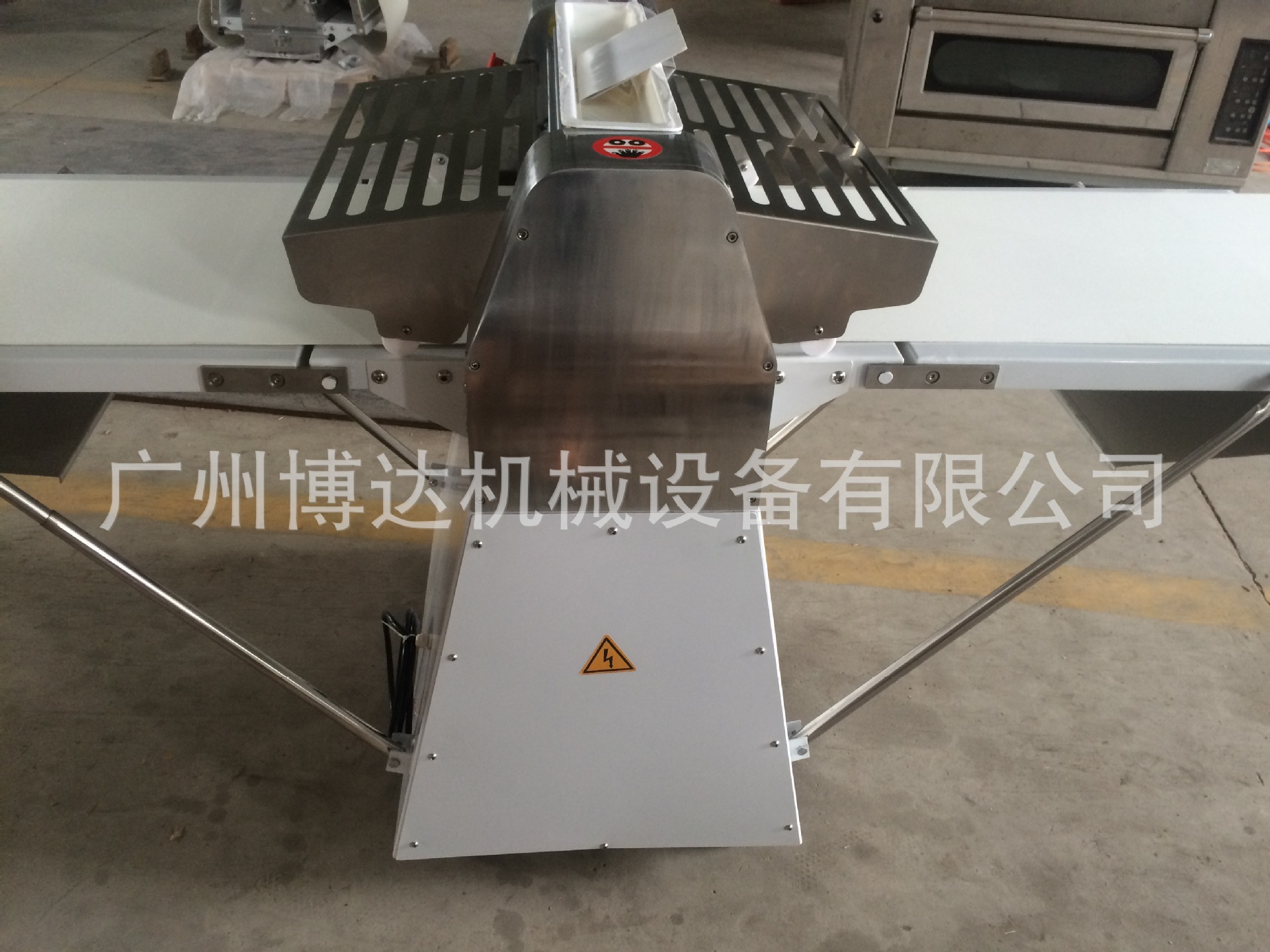博達(dá)起酥機(jī)BDQ-520C 面包起酥機(jī)面團(tuán)起酥機(jī) 落地式商用起酥機(jī)