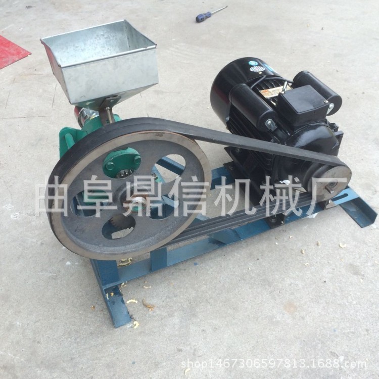 大米雜糧膨化機(jī) 商用型爆米花機(jī) 膨化機(jī)山東廠家