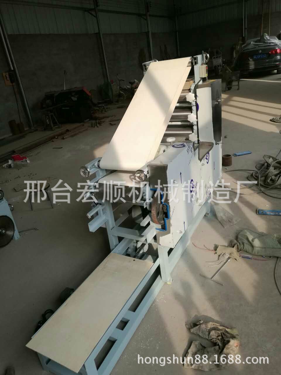 廠家訂做商用全自動(dòng)餃子皮薯片機(jī)大型仿手工混沌皮面條機(jī)一體機(jī)