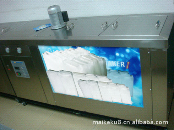 四川商用大產(chǎn)量冰棍雪糕冰棒機(jī) 4模冰棍冰棒雪糕機(jī) 多模廠家直銷