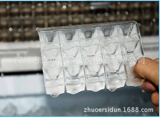 工廠直銷　超值熱賣制冰機(jī)商用 風(fēng)冷制冰機(jī) 方塊冰 設(shè)備奶茶店