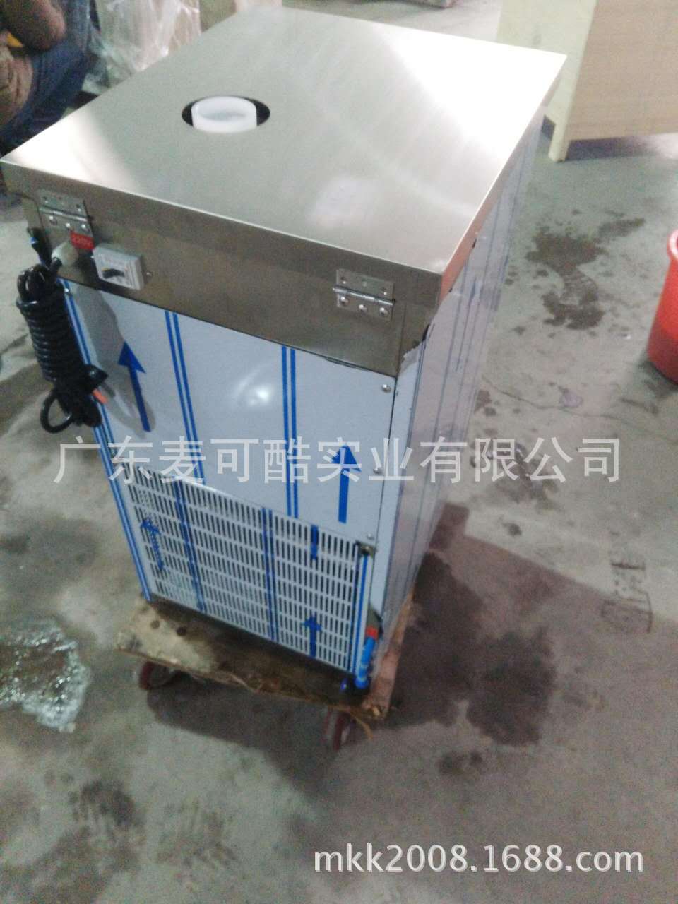 雪冰機(jī)韓國(guó)牛奶雪花冰機(jī)商用奶冰機(jī)雪冰機(jī)全國(guó)廠家直銷