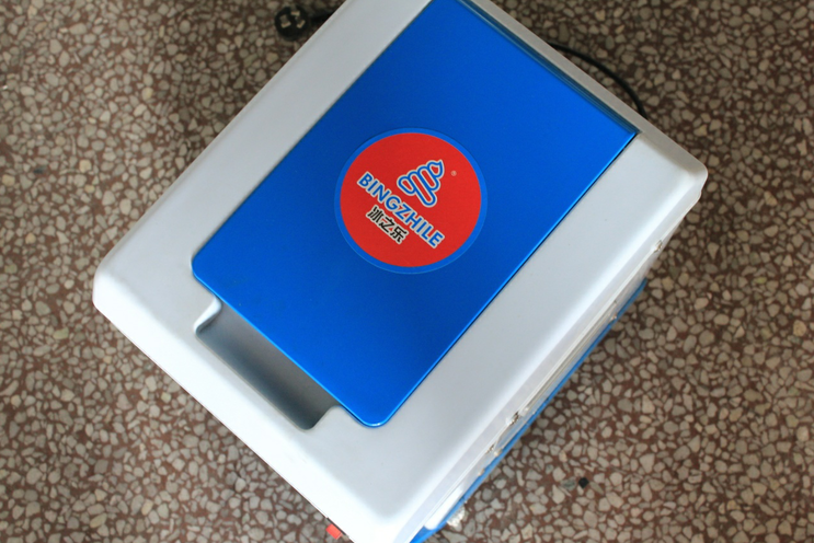 冰之樂商用JA-168刨冰機(jī) 家用 電動(dòng)碎冰機(jī) 沙冰機(jī) 冰粥 奶茶店