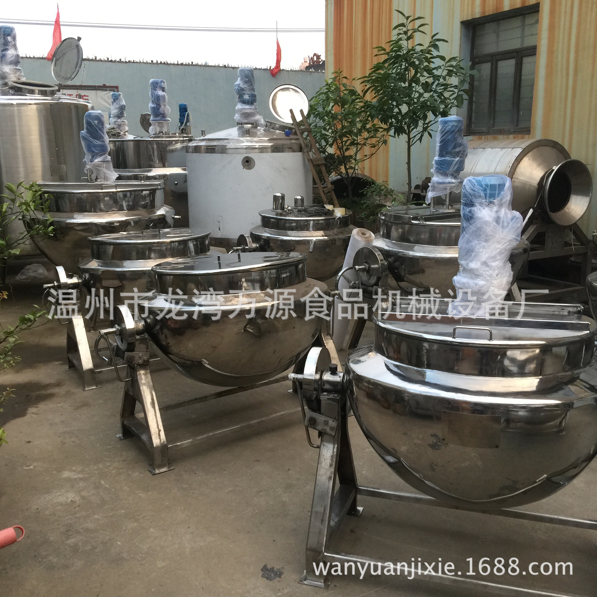 蒸汽立式夾層鍋(誠(chéng)信溫州) 不銹鋼夾層鍋 炊事設(shè)備 質(zhì)量可靠