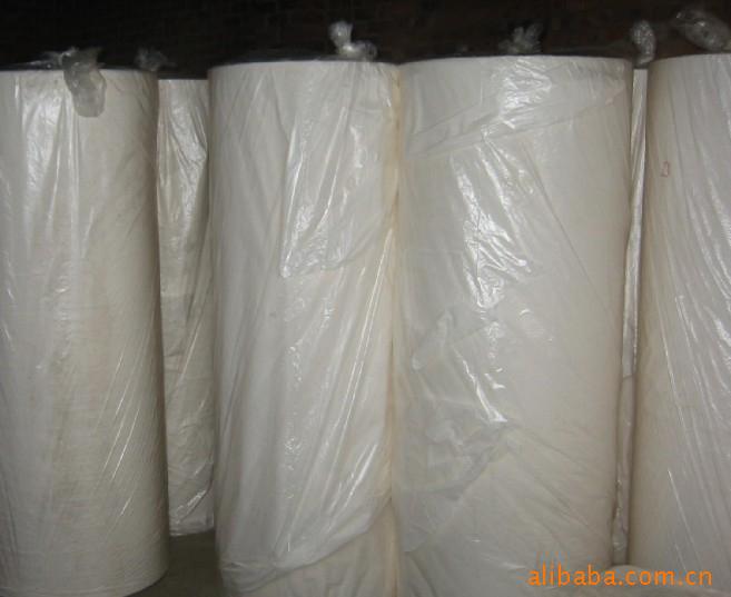 廠家專業(yè)生產(chǎn) 各種高品質(zhì)衛(wèi)生紙?jiān)?純木漿生活用紙廁紙