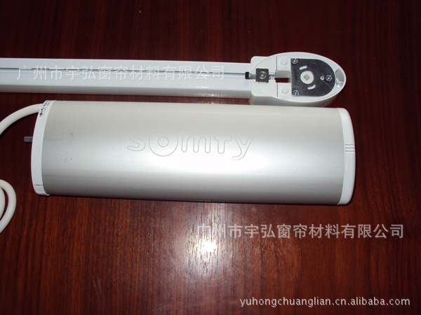 廠家直銷定制臥室智能電動(dòng)窗簾防紫外線 酒店客房靜音電動(dòng)開(kāi)合簾