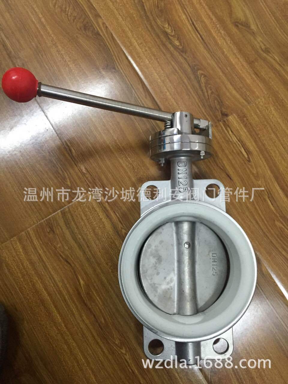 【品質(zhì)保證】廠家批發(fā)201、30食品級不銹鋼衛(wèi)生級手動對夾蝶閥