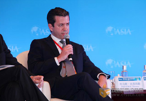 法國電力首席財務(wù)官 Thomas PIQUEMAL現(xiàn)場發(fā)言