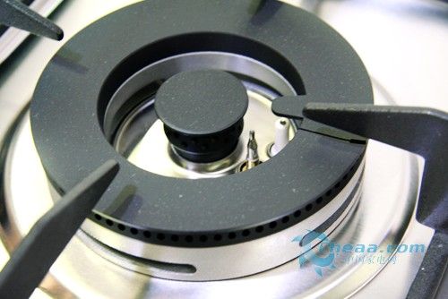 經(jīng)久耐用方太燃氣灶HL10G報價3558元